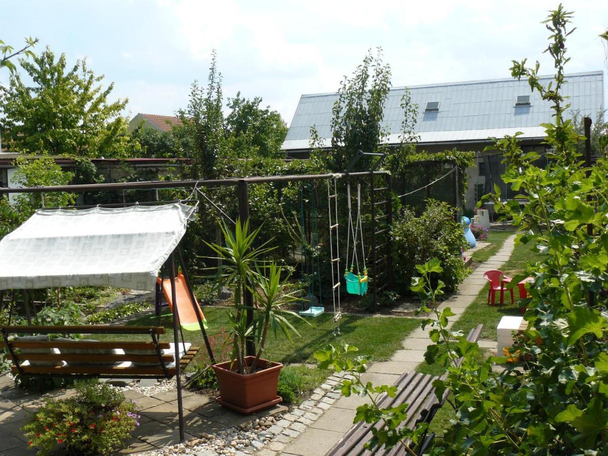 Friendly House In Bořetice Εξωτερικό φωτογραφία